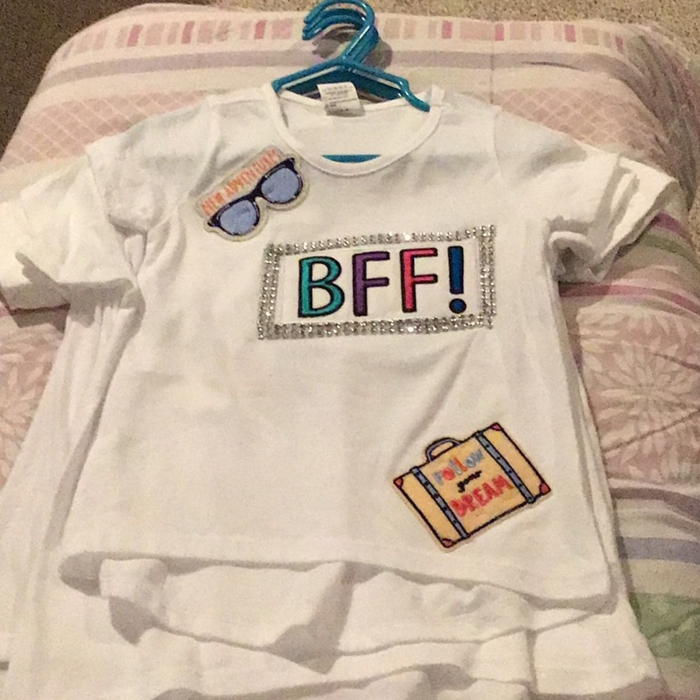 Designs tee shirt 5 for 30